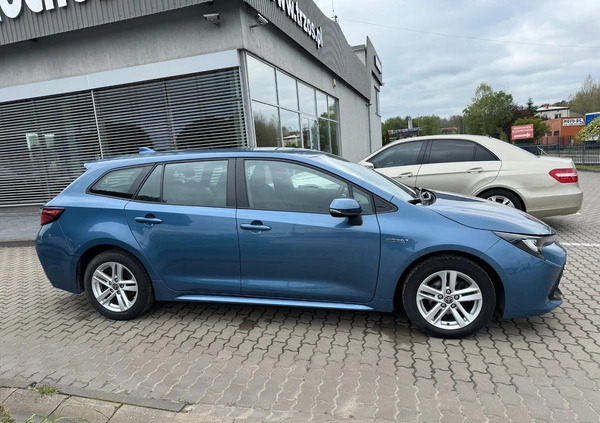 Toyota Corolla cena 56900 przebieg: 188000, rok produkcji 2021 z Gniezno małe 67